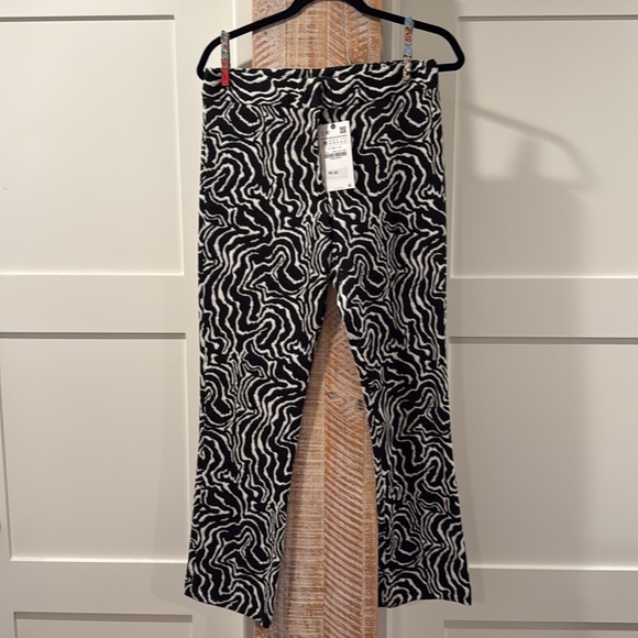NWT Zara printed pant set - Picture 6 of 10